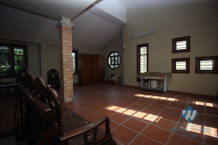 Three bedrooms house for rent in Cau Giay, Ha Noi